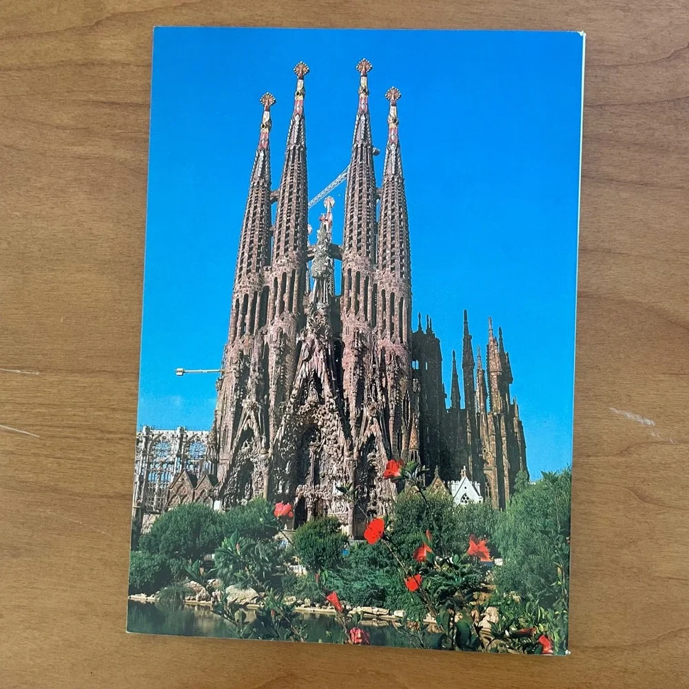 Antoni GAUDI 1980 Softcover Book By A. Campana Art Artist Catalan Architecture